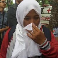 ibu-guru-damanik-menangis-bupati-simalungun-belum-bayar-gajinya-enam-bulan