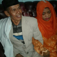viral-foto-kakek-nikahi-gadis-16-tahun-jadi-perdebatan-netizen