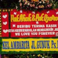 warga-rela-rogoh-kocek-untuk-menyemangati-ahok-djarot