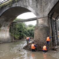 pintu-air-depok--angke-siaga-3-warga-diimbau-waspada-banjir