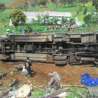 tata-kelola-bus-pariwisata-perlu-diperbaiki