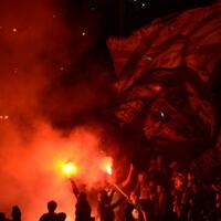 panpel-arema-fc-larang-keras-flare-masuk-ke-stadion