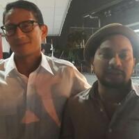 dibilang-munafik-gara-gara-foto-bareng-sandi-jawaban-tompi-bungkam-netizen-ini