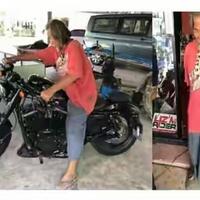 beli-moge-pake-sandal-jepit-kakek-ini-di-cuekin-sama-salesnya