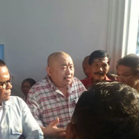 datang-ke-balai-kota-lieus-sungkharisma-diteriaki-pendukung-ahok