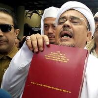 polda-jabar-limpahkan-kasus-habib-rizieq-ke-kejaksaan