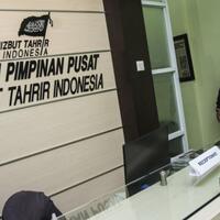 fadli-zon-minta-pembubaran-hti-ditinjau-ulang