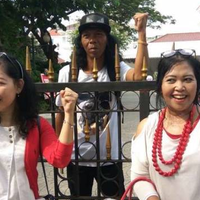 pendukung-ahok-ngantre-foto-bareng-bersama-bimbim-slank-kw