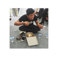 beredar-foto-andhika-eks-kangen-band-makan-nasi-kotak-lesehan-netizen-semangat-bange