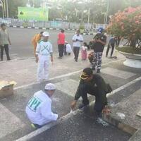 usai-aksi-1000-lilin-ahokers-tinggalkan-sampah-dan-kerak-lilin-begitu-saja