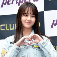 kim-so-hyun-aktris-cantik-korea-selatan-yang-parasnya-bikin-meleleh-hati-kaum-adam