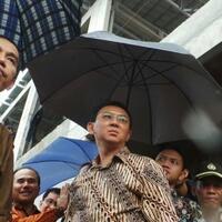 perlawanan-koruptor-dan-oligarki-berbungkus-agama-dan-sentimen-etnis