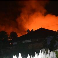 stasiun-klender-dilalap-api