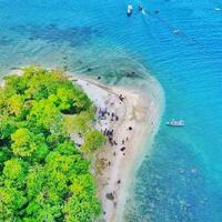 pulau-merak-kecil-pulau-kecil-di-ujung-pulau-jawa-yang-indah