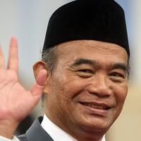 siswa-sekolah-wajib-nyanyikan-indonesia-raya-tiga-stanza