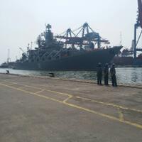 santai-varyag-kunjungi-lantamal-iii-jakarta