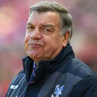 usai-selamatkan-crystal-palace-allardyce-pilih-pensiun