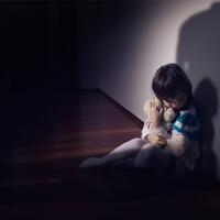 jangan-unggah-foto-anak-di-media-sosial