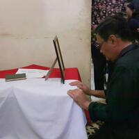 djarot-melayat-ke-rumah-duka-polisi-korban-ledakan