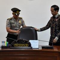 presiden-perintahkan-kapolri-usut-tuntas-ledakan-di-kampung-melayu