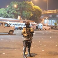 lokasi-ledakan-dibuat-benar-benar-steril