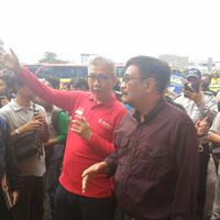 djarot-minta-halte-transjakarta-dilengkapi-metal-detector