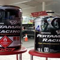 bbm-kalengan-jadi-solusi-saat-spbu-rest-area--pamer-paha