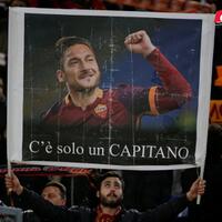 isak-tangis-di-stadion-olimpico-karena-francesco-totti