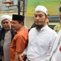 dinilai-mengkriminalisasi-ulama-alumni-212-jokowi-harus-mundur