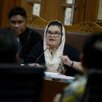 mantan-menteri-kesehatan-siti-fadilah-dituntut-6-tahun-penjara