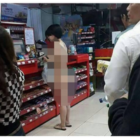 wanita-tanpa-busana-di-apotek-mangga-besar-diduga-kembali-beraksi-di-trotoar-siang-hari