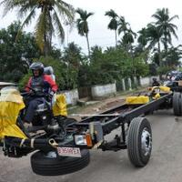 mercy-kirim-bus-tingkat-untuk-lorena-sudah-bisa-dipakai-mudik