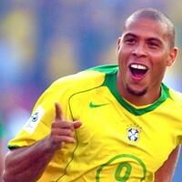 ternyata-ini-alasan-potongan-rambut-ronaldo-di-wc-2002