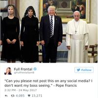 ada-yang-aneh-dari-photo-pertemuan-donald-trump-dan-paus-fransiskus