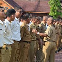 wali-kota-bekasi-desak-pegawai-botak-tanpa-pengecualian