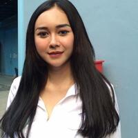 aura-kasih-lebih-nyaman-berteman-dengan-laki-laki-mengapa