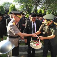 djarot-ingin-pns-dki-tiru-integritas-para-pahlawan