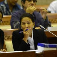 pertama-dalam-sejarah-2-tahun-menteri-tak-hadiri-raker-dengan-dpr