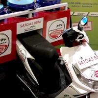 bbm-gendong-siap-layani-pemudik-yang-kehabisan-bensin-di-tol