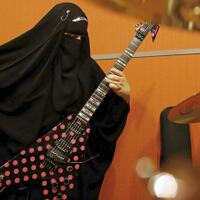 unik-komunitas-hijab-cosplay-curi-perhatian-netizen