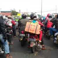 arus-mudik-di-jalur-kalimalang-mulai-meningkat
