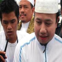 ustaz-haryono-beri-cek-kosong-ke-calon-jamaah-haji-yang-ditipunya