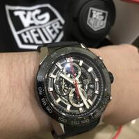 pengemar-tag-heuer