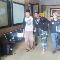 vionina-yang-nyaris-tanpa-busana-dapat-kiriman-rp-20-juta-per-bulan