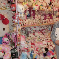 unik-kakek-67-tahun-jadi-kolektor-hello-kitty-terbanyak-di-dunia