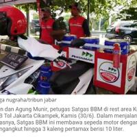 jalan-tol-jakarta-cikampek-macet-banyak-mobil-kehabisan-bensin