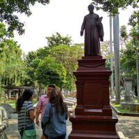 menyisir-cerita-di-makam-peninggalan-belanda