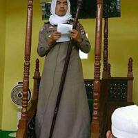 cerita-foto-viral-bripka-sardi--berjubah--seragam-polisi