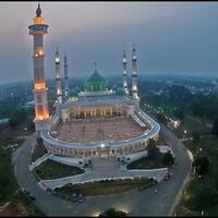 4-masjid-berkubah-paling-megah-di-indonesia