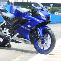 adu-ganteng-dan-tenaga-motor-150cc-sport-kekinian